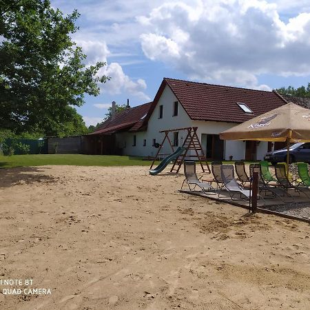 Apartmany Natalie Dvory nad Luznici Екстериор снимка